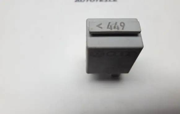 Volkswagen PASSAT B6 Other relay 1K0951253 0332011100