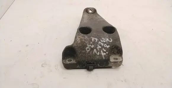 BMW 3 F30 F35 F31 Engine mounting bracket 6784823 21038310