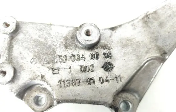 Mercedes-Benz GLK (X204) Engine mounting bracket A6510940039 11387010411