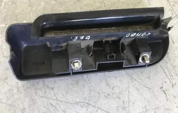 Opel Combo C Third/center stoplight 09179554