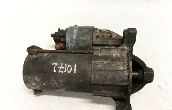 Citroen C4 I Starter motor 9648644680 d6g3
