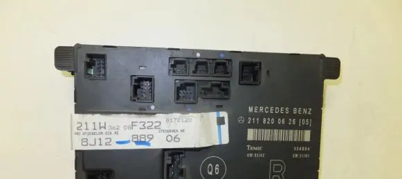 Mercedes-Benz E W211 Door control unit/module 2118200626