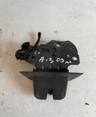 Audi A3 S3 A3 Sportback 8P Tailgate/trunk/boot lock/catch/latch 8P4827505B