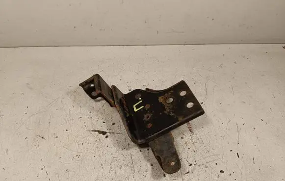 Nissan Navara D40 Radiator mount bracket 