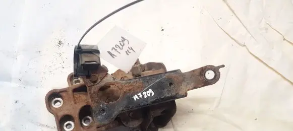 Toyota Aygo AB10 Engine mount bracket
