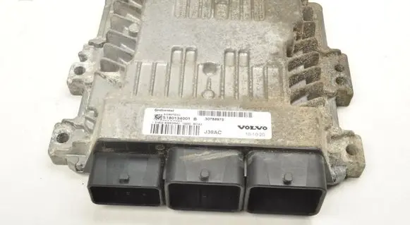 Volvo V50 Engine control unit/module ECU 30788975