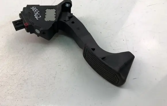 Toyota Auris E180 Accelerator throttle pedal 7811002120