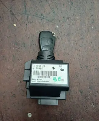Mercedes-Benz B W245 Ignition lock 1695451708 1014998131406131