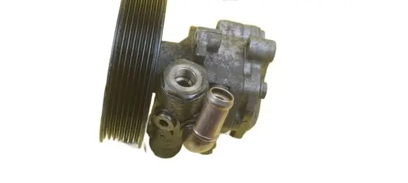 Volkswagen Touareg I Power steering pump 07D145156E BMV