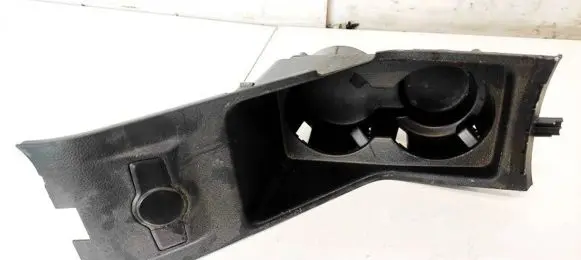Chevrolet Captiva Cup holder 