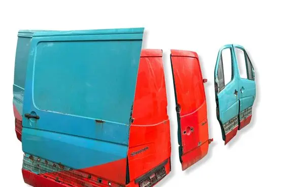 Mercedes-Benz Sprinter W906 Front door A9067200005 A9067200105 A9067300605