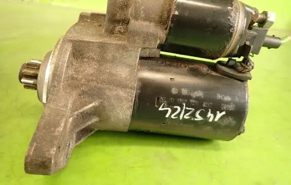 Volkswagen Golf IV Starter motor 0001120402