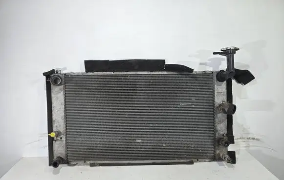 Toyota Prius (XW20) Coolant radiator 1220700410 2128