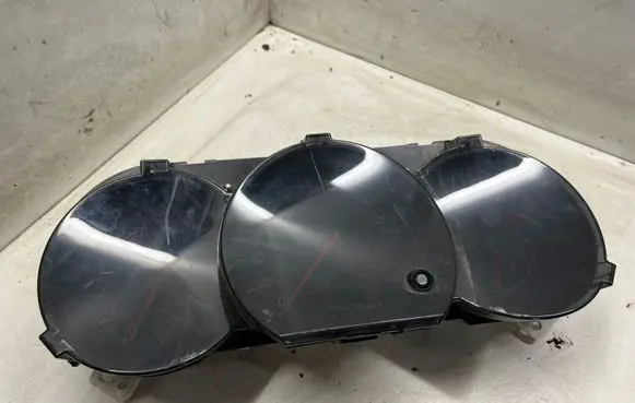 Suzuki Grand Vitara II Speedometer (instrument cluster) 3411065JB