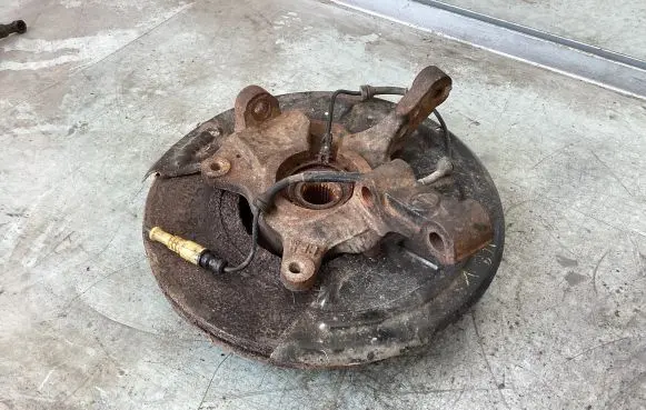 Renault Vel Satis Front wheel hub