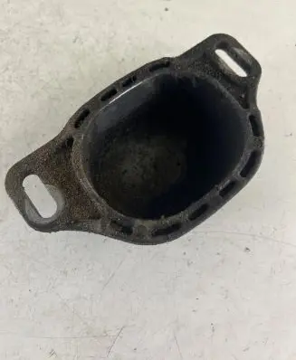 Audi A6 S6 C6 4F Engine mounting bracket 4F0199335C