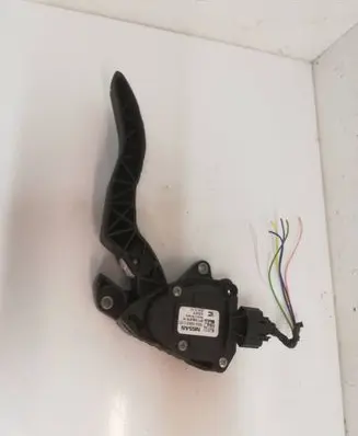 Nissan Qashqai Accelerator throttle pedal 180024BA0B