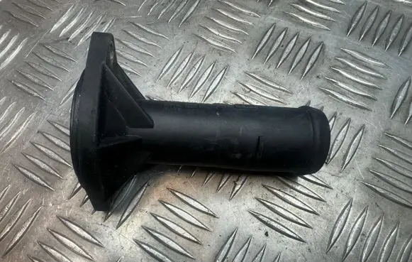 Volkswagen Golf IV Engine coolant pipe/hose 038121121 PA66GF30
