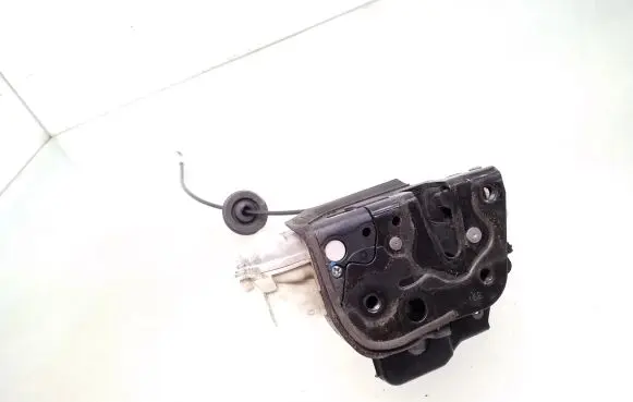 Audi A4 S4 B7 8E 8H Front door lock