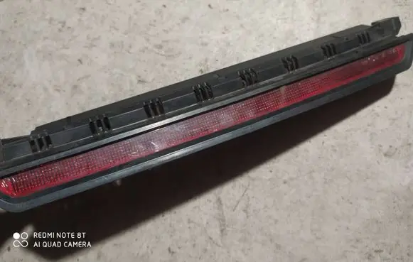 Volkswagen PASSAT B5 Third/center stoplight 3B9945097A