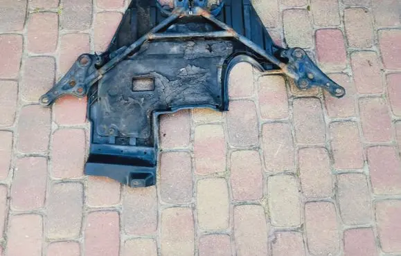 Lexus IS 200-300 Rear axle beam 