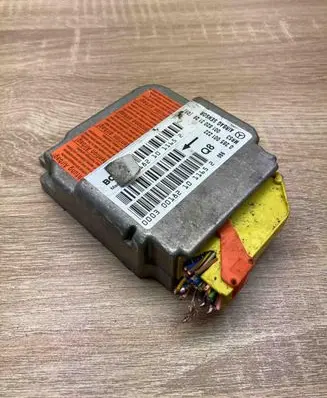 Mercedes-Benz A W168 Airbag control unit/module 0018203126 0285001222 USED