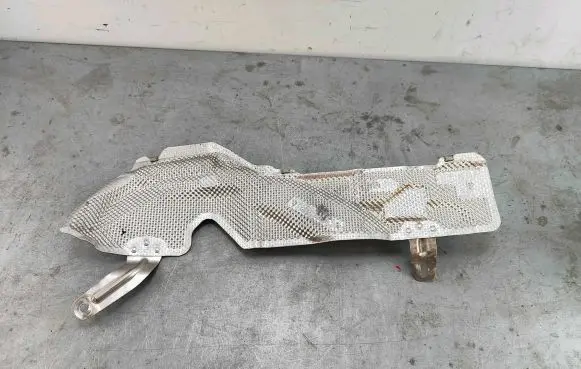 BMW 5 F10 F11 Heat shield in engine bay 51487193523 51487230809 7193523
