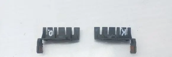 Audi A4 S4 B6 8E 8H Fender mounting bracket 8H0853921 8H0853922