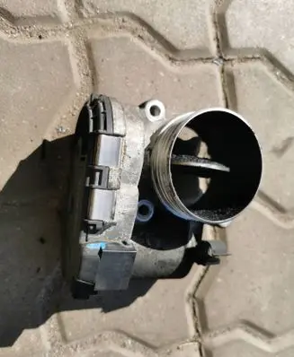 Volvo V50 Throttle valve 8692720 08W036