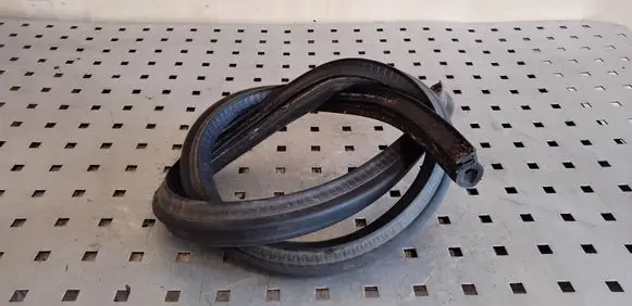 Opel Astra J Engine compartment rubber 