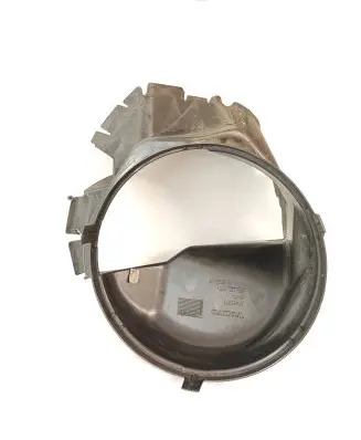 Volvo XC90 Intercooler air channel guide 31455373