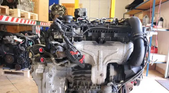 Volvo V70 Engine D5204T2 2267727