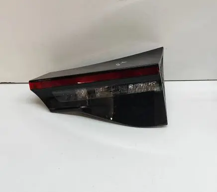 Toyota Yaris Cross Tailgate rear/tail lights 815800D860