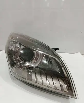 Renault Megane III Headlight/headlamp 260100021R 030124428200