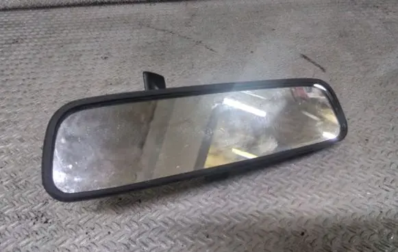 Honda CR-V Rear view mirror (interior) E10110110