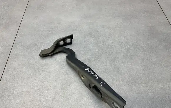 Volkswagen Golf Sportsvan Engine bonnet/hood hinges 510823301B