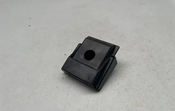 Volkswagen Polo V 6R Rear glass lock/latch Q929 5JA827249B