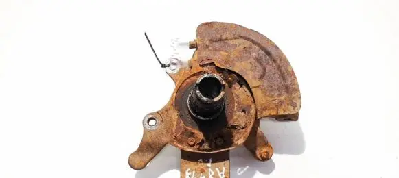 Nissan King Cab, Navara Front wheel hub