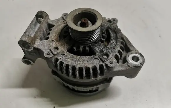 Volvo S40 Generator/alternator 3M5T10300KB 1042104022
