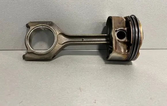 BMW 3 E92 E93 Piston with connecting rod 7558525