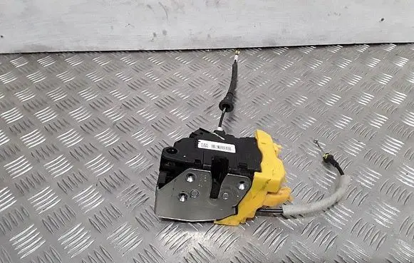 KIA Ceed Front door lock 81320a2410