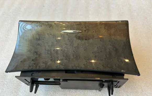 Mercedes-Benz E W211 Car ashtray A2116802852 2116802852