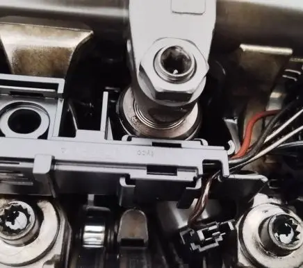Chrysler Sebring (ST-22 - JR) Fuel injector