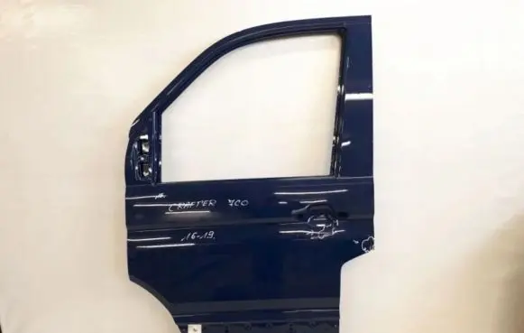Volkswagen Crafter Front door