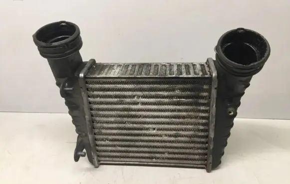 Audi A4 S4 B5 8D Intercooler radiator 8D0145805C