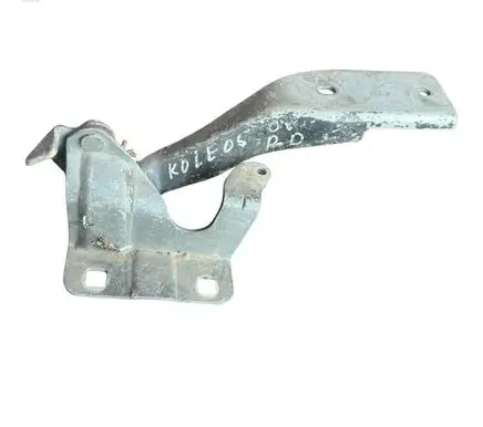 Engine bonnet/hood hinges