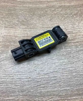 Mitsubishi Grandis Airbag deployment crash/impact sensor 8651A015