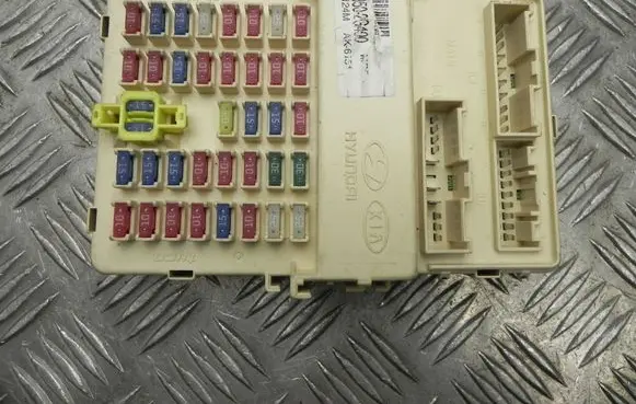 KIA Magentis Fuse box set 919502G400