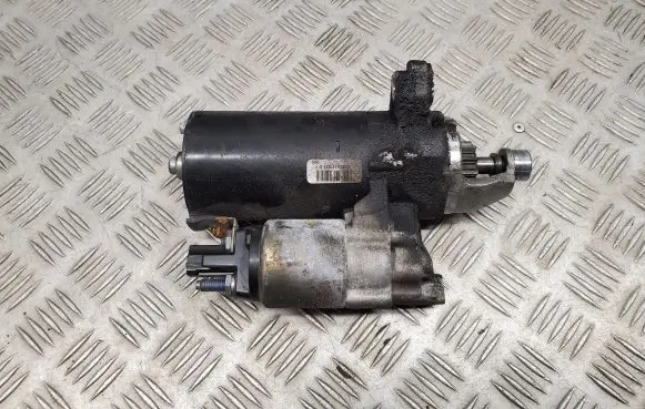 Audi A8 S8 D4 4H Starter motor 06E911021D