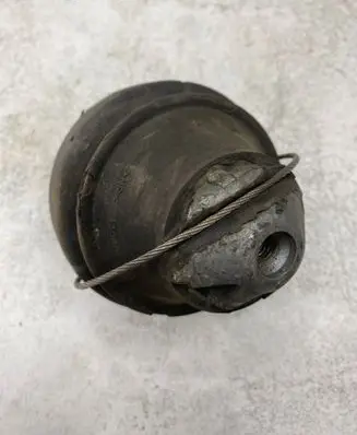 Engine mount bracket